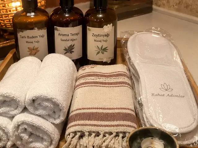 Tatlı badem, aromaterapi ve zeytinyağı; havlu, peştemal ve terlik — Mahmutbey, Masaj Salonun